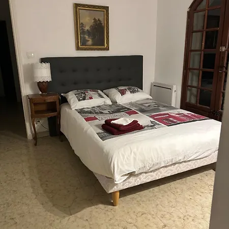 Holiday home Maison De Mireille Et Bernard *